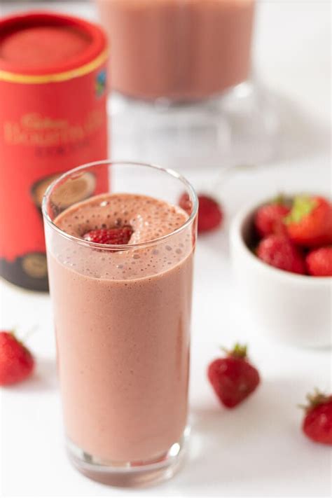 easy-chocolate-strawberry-smoothie-neils-healthy-meals image