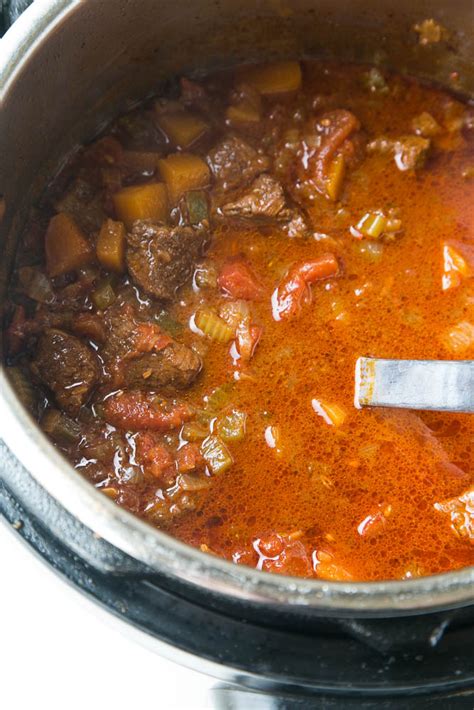 the-best-steak-chili-for-slow-cooker-or image