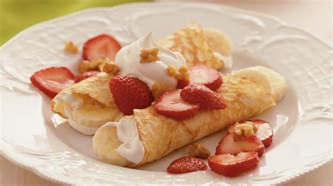 strawberry-banana-crepes-recipe-lifemadedeliciousca image