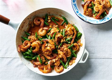 chile-crisp-shrimp-and-green-beans-recipe-nyt image
