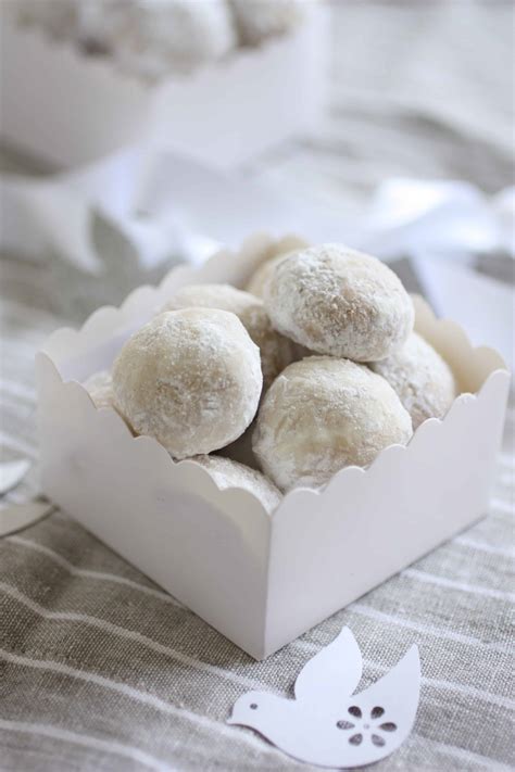 italian-wedding-cookie-recipe-the-best-in-the-land image