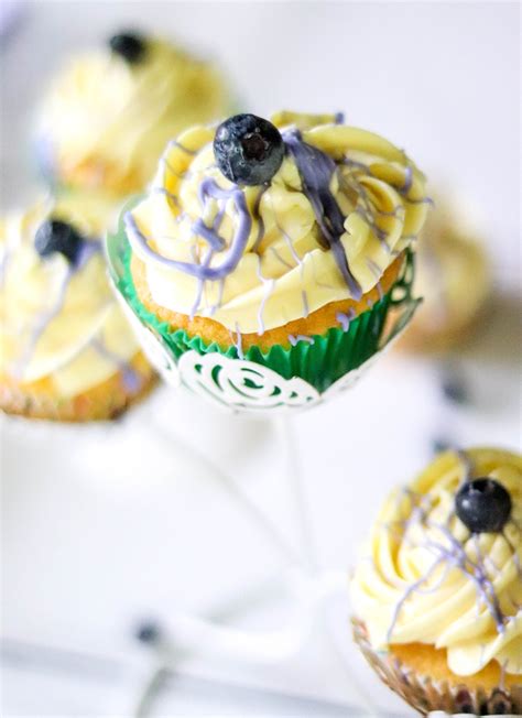 blueberry-lemon-cupcakes-with-lemon-cream-cheese image