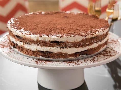 tiramisu-icebox-torta-recipe-giada-de-laurentiis-food image