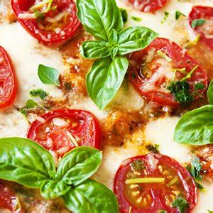 types-of-pizza-8-styles-of-pizza-crusts-with-pictures image