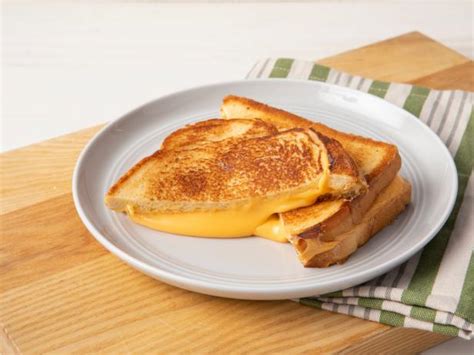 the-ultimate-grilled-cheese-sandwich-recipe-food image