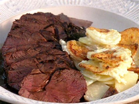 pan-roasted-venison-with-creamy-baked-potato-and image