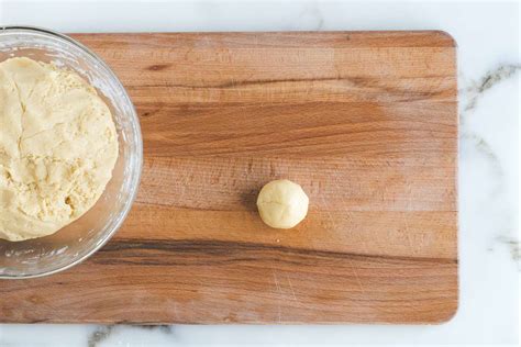 koulourakia-greek-butter-cookies-with-sesame-recipe-the image