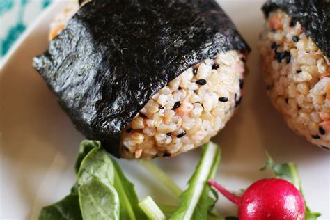 recipe-salmon-and-black-sesame-onigiri-japanese-rice image