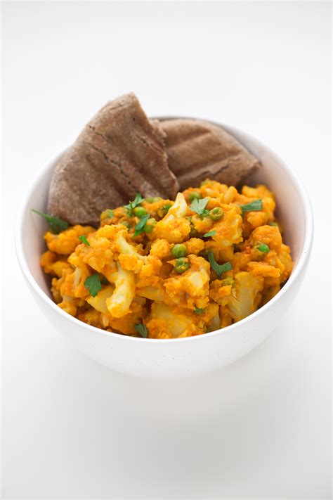 aloo-gobi-matar-potato-cauliflower-and-pea-curry image