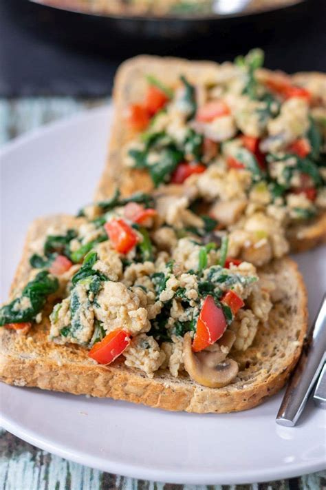 vegetable-scrambled-eggs-neils-healthy-meals image