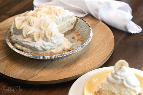 no-bake-banana-cream-pie-recipe-bubbapie image
