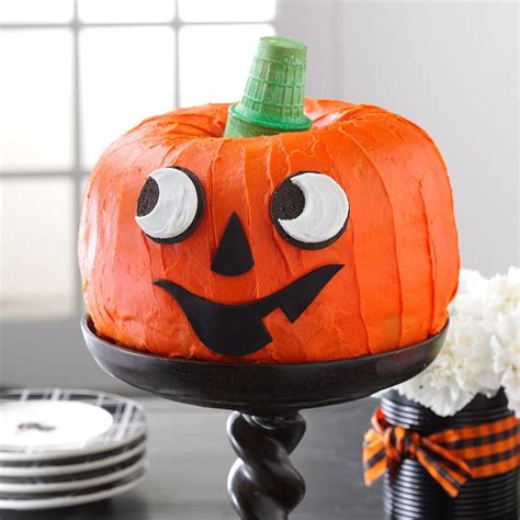 22-scary-good-halloween-cakes-taste-of-home image