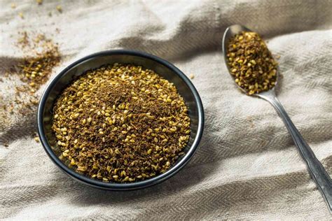 what-is-zaatar-and-how-do-you-use-it image