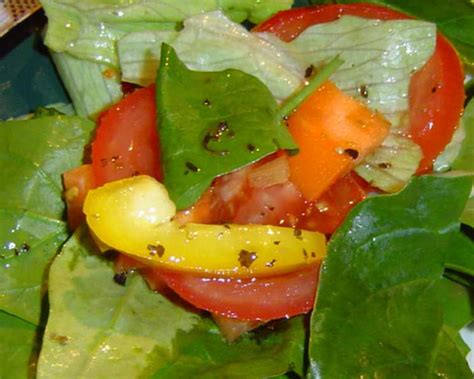 herb-infused-italian-style-salad-dressing image