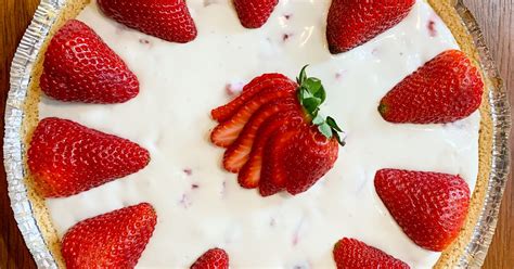 joanna-gainess-strawberry-pie-recipe-with-photos image