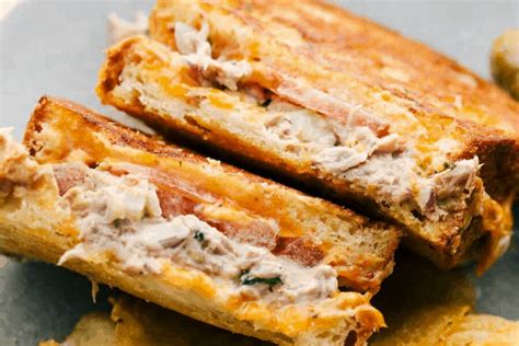 best-tuna-melt-sandwich-recipe-how-to-make-tuna image