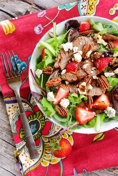 easy-grilled-flank-steak-salad-with-strawberries-home image