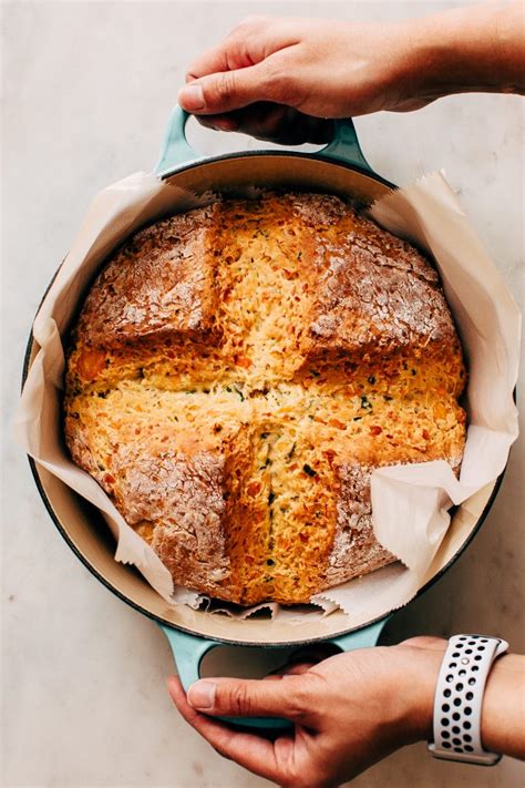 garlic-irish-cheddar-chive-soda-bread-recipe-little image