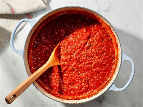 the-best-italian-american-tomato-sauce-recipe-serious image