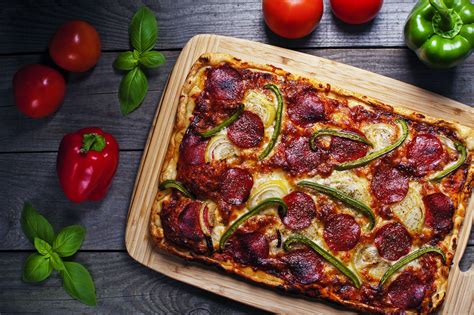 sicilian-style-pizza-recipe-how-to-make-sfincione image