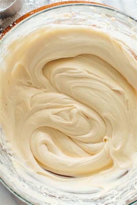 classic-cream-cheese-frosting image