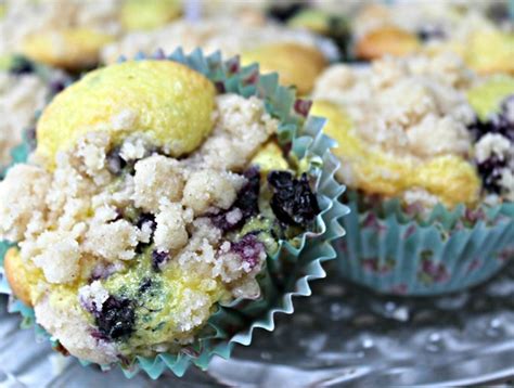 blueberry-lemon-streusel-muffins-duncan-hines-canada image