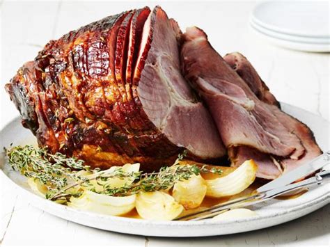 tips-for-cooking-the-perfect-holiday-ham image