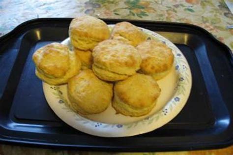 kentucky-biscuits-recipe-foodcom image