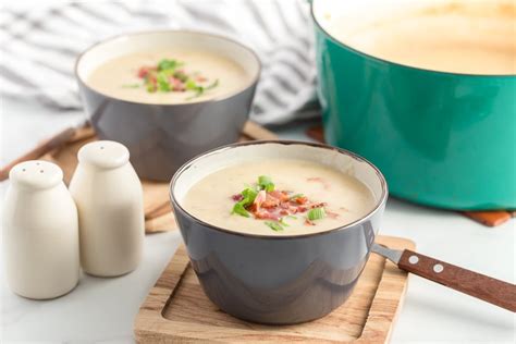 creamy-potato-leek-soup-with-bacon-kylee-cooks image