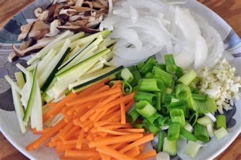 recipe-chap-chae-korean-noodles-with-vegetables image