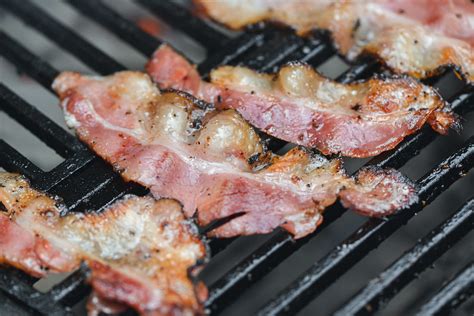 homemade-smoked-peppered-bacon-recipe-the image