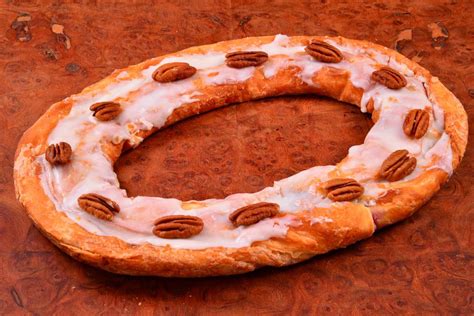 what-is-a-kringle-and-how-do-you-make image
