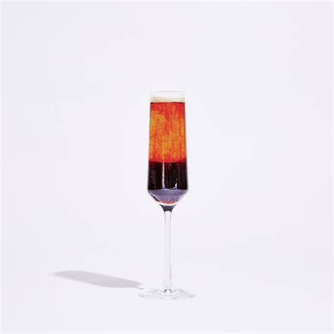 black-velvet-guinness-and-champagne-cocktail image