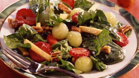 holiday-spinach-salad image