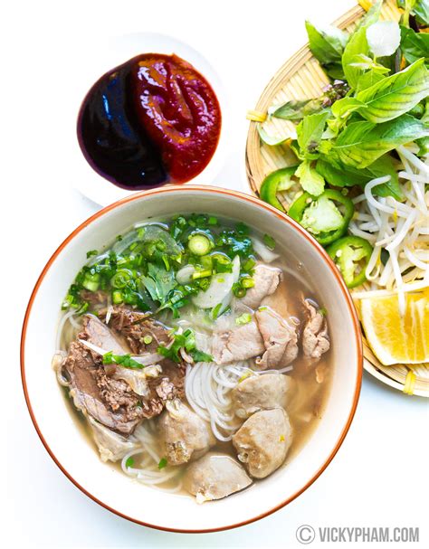 vietnamese-beef-noodle-soup-pho-bo-vicky-pham image