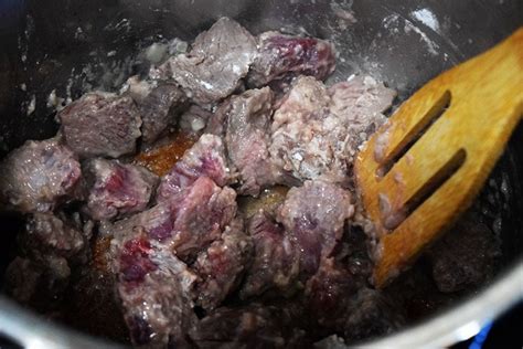 instant-pot-beef-tips-pressure-cooker-beef-tips image