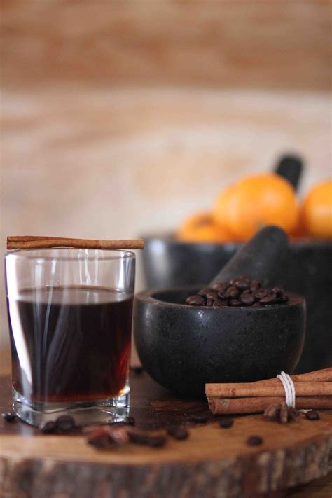 homemade-coffee-liqueur-recipe-kahla-walkerland image