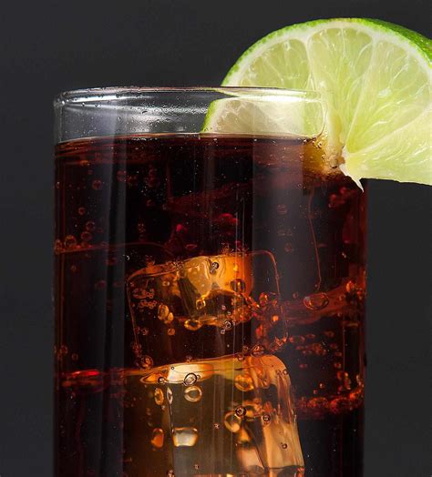 lime-cola-non-alcoholic-mixed-drink-recipe-the image