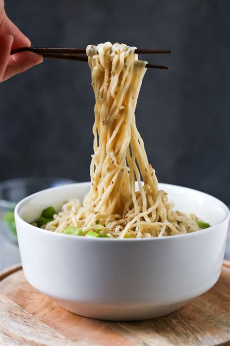 easy-vegan-ramen-noodle-soup-the image