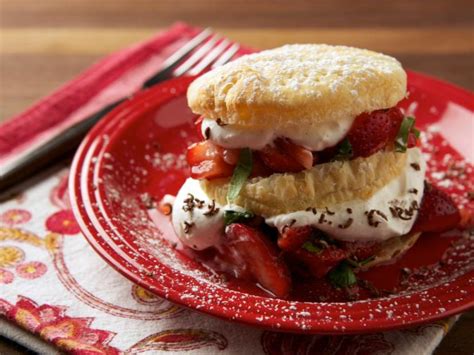 italian-style-strawberry-shortcake image