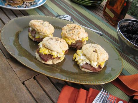 country-ham-and-fried-egg-on-angel-biscuits-food image