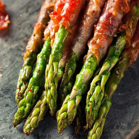 grilled-prosciutto-wrapped-asparagus-recipe-ontario image