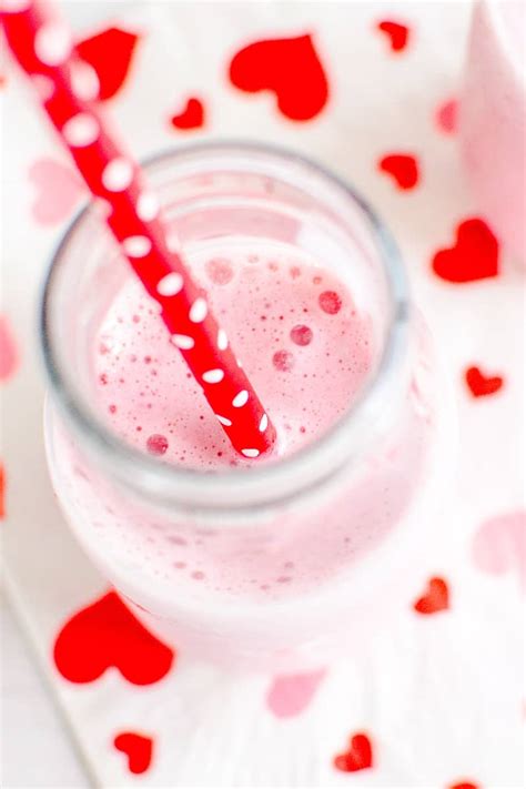 strawberry-milkshake-recipe-my-kids-lick-the-bowl image