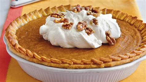 luscious-layered-pumpkin-pie-recipe-pillsburycom image