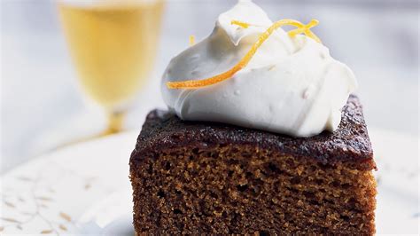 molasses-gingerbread-cake-with-mascarpone-cream image