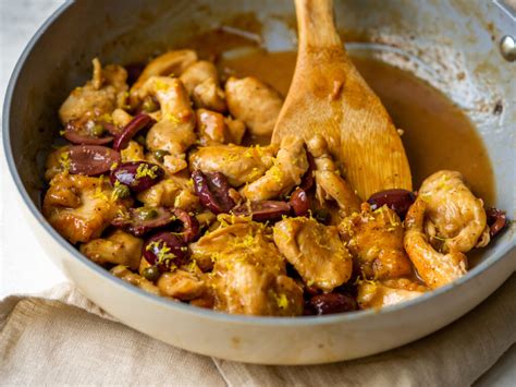 lemon-and-olive-chicken-skillet-mad-about-food image