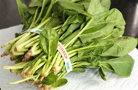 spinach-side-dish-sigeumchi-namul-recipe-by-maangchi image