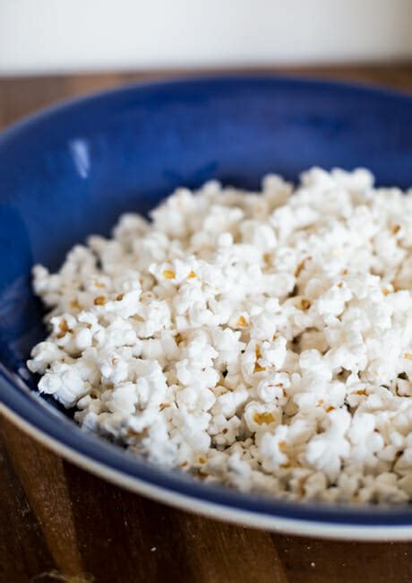 rosemary-black-pepper-parmesan-popcorn-our image