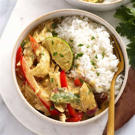 slow-cooker-coconut-curry-chicken-fit-foodie-finds image