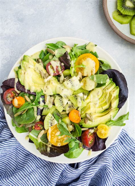 kiwi-avocado-and-tomato-salad-with-kiwi-dressing image